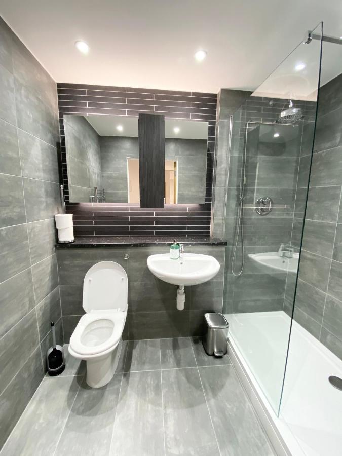 The Works - Private One Bedroom Apartment Манчестер Экстерьер фото